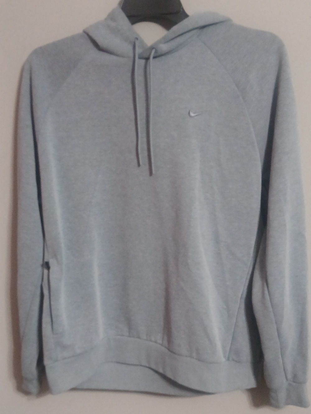 Nike Men’s Grey Pullover Hoodie Sweatshirt